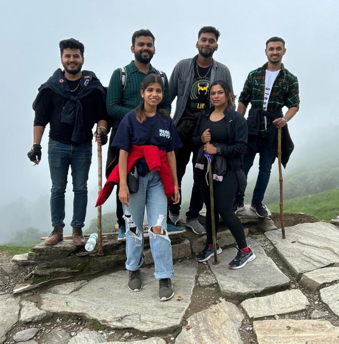 What should we wear during chopta cold weather