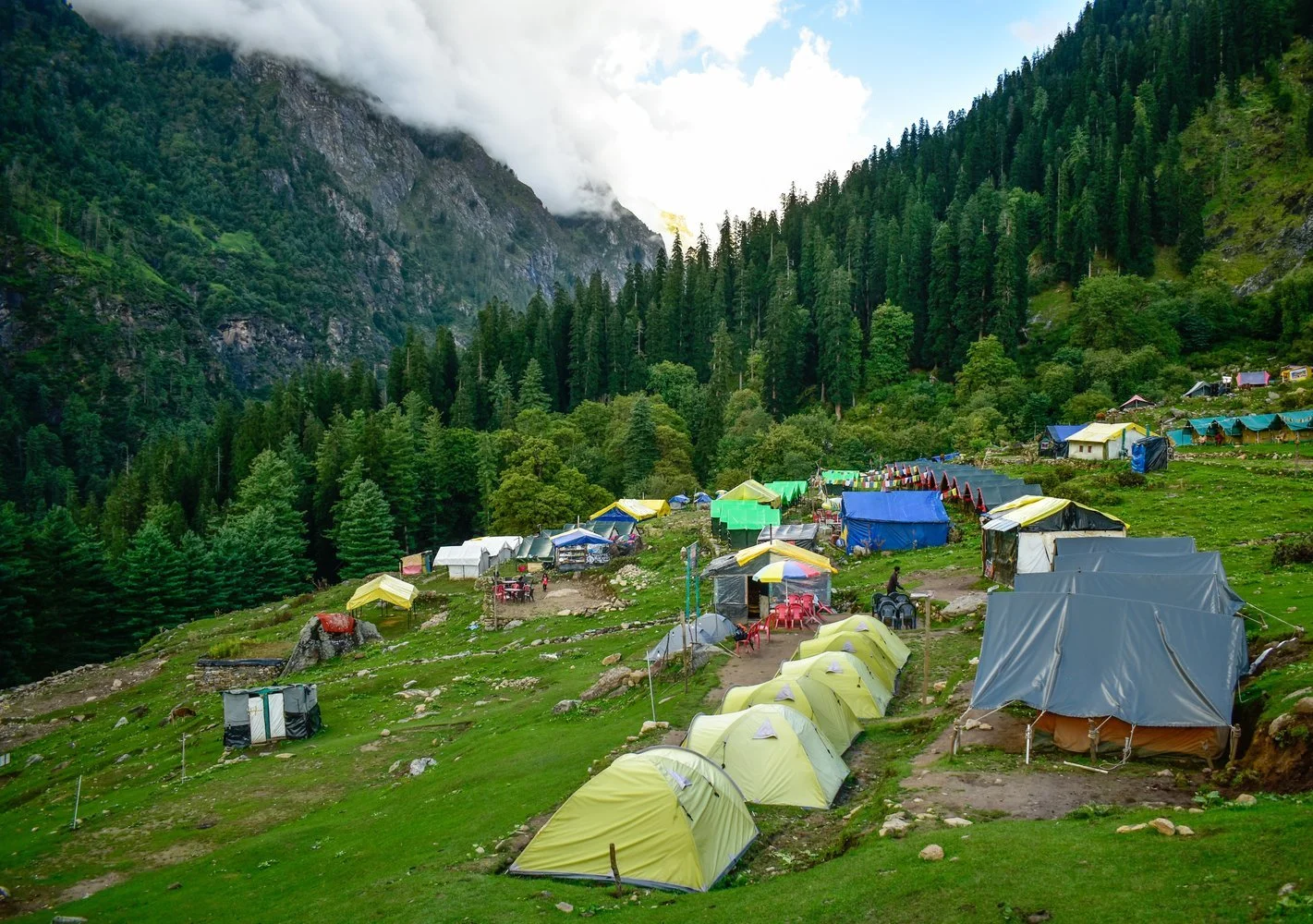 Kasol Kheerganga Tour Package: Adventure & Nature Awaits You