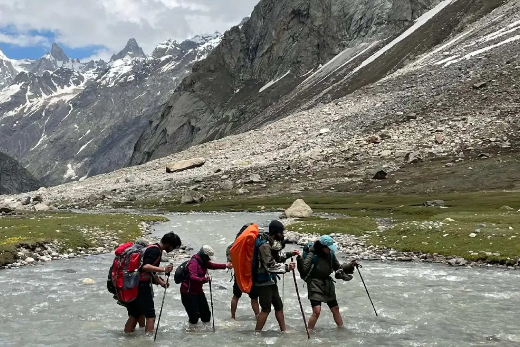 Is Hampta Pass Trek difficult?
